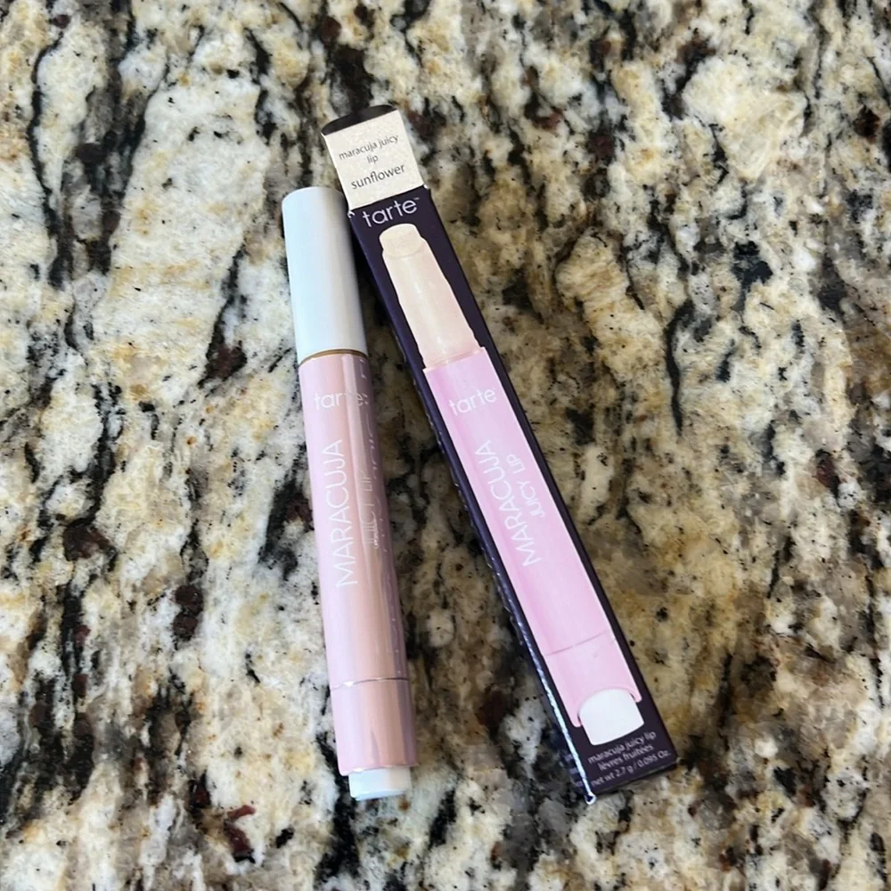 ❤️🌙Tarte Sunflower Marajuca Juicy Lip Plump